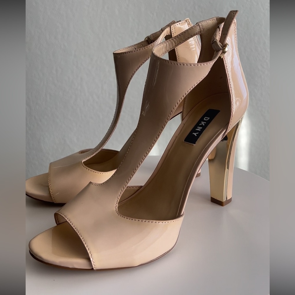 DKNY T-Strap  Patent Leather Sandal Heels
